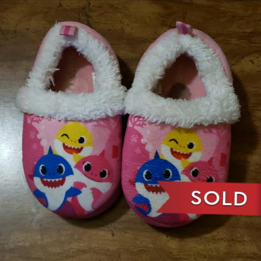 Girls slippers